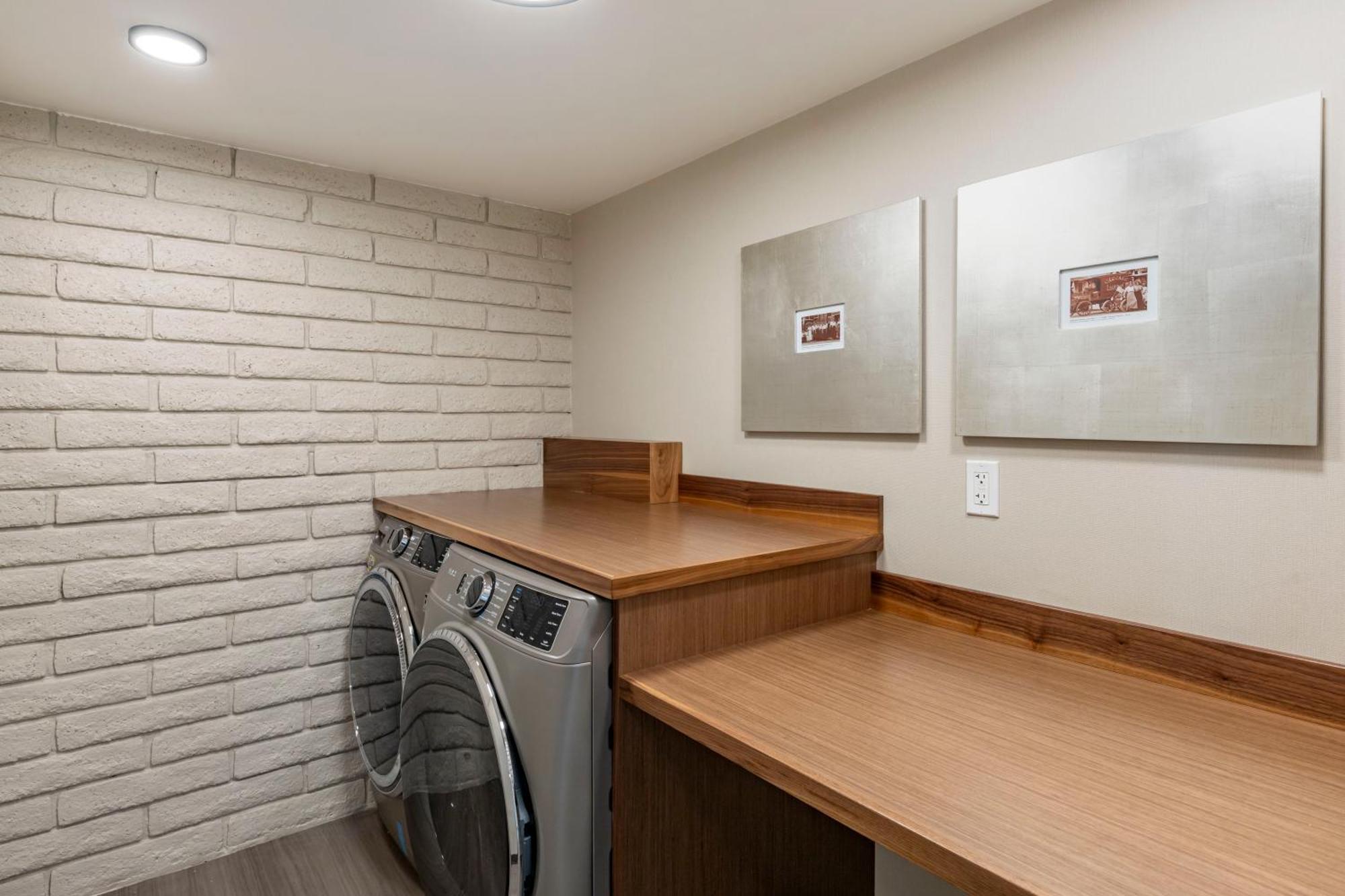 The Gibson Hotel Great Falls, Ascend Hotel Collection Εξωτερικό φωτογραφία